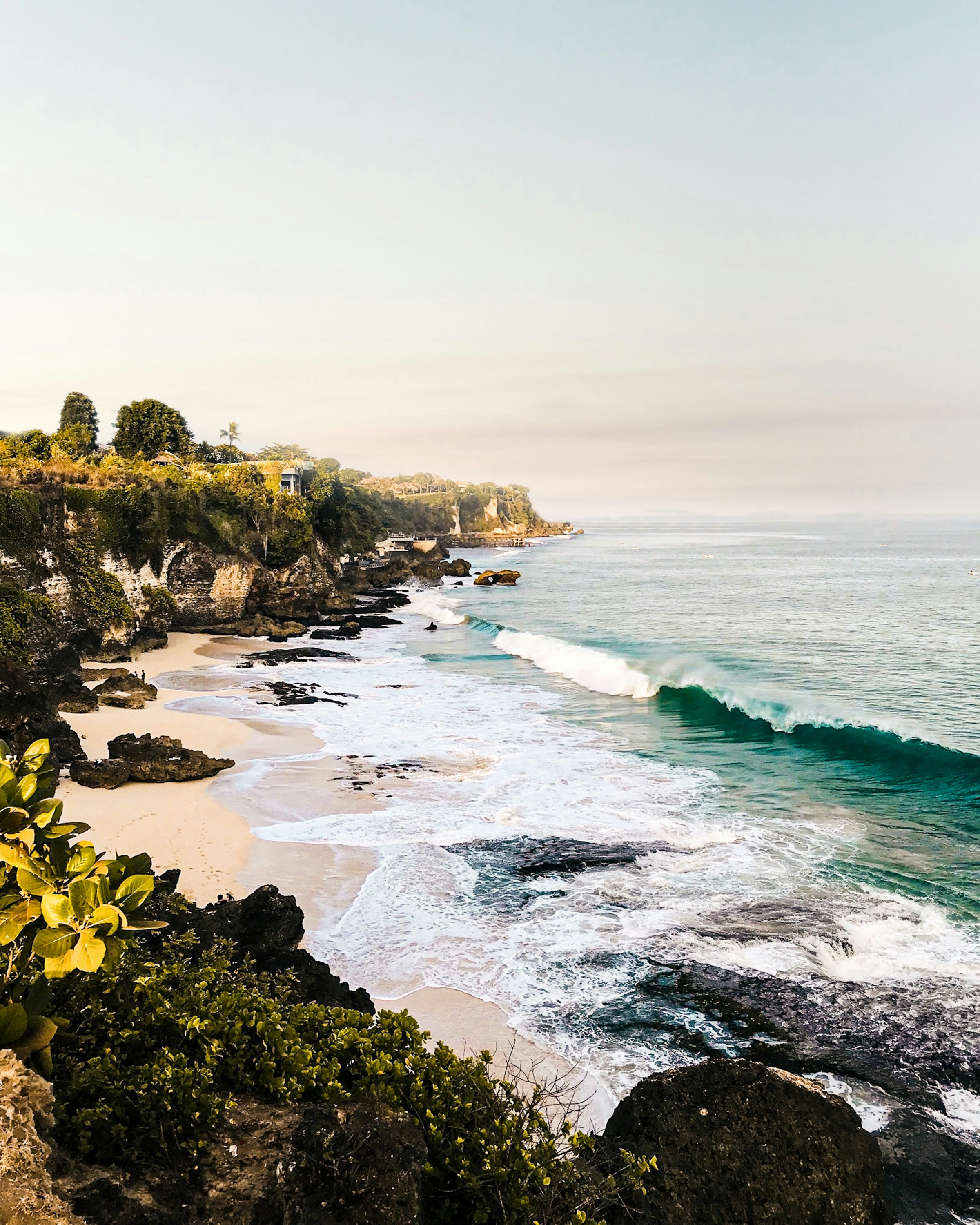 How to Plan the Perfect Honeymoon on a Budget